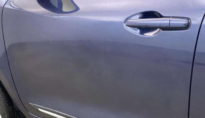 2021 Maruti Swift VXI, Petrol, Manual, 28,401 km, Front passenger door - Minor scratches