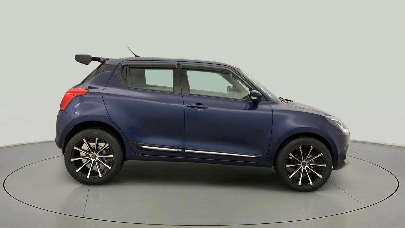 2021 Maruti Swift VXI, Petrol, Manual, 28,489 km, Right Side View