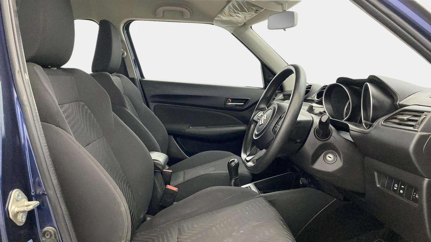 2021 Maruti Swift VXI, Petrol, Manual, 28,489 km, Right Side Front Door Cabin