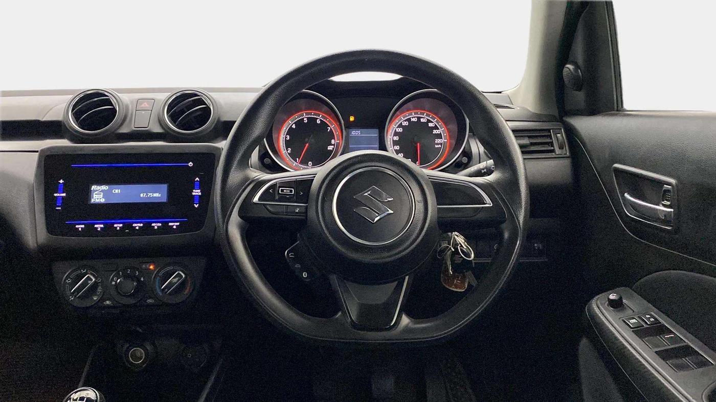 2021 Maruti Swift VXI, Petrol, Manual, 28,489 km, Steering Wheel Close Up