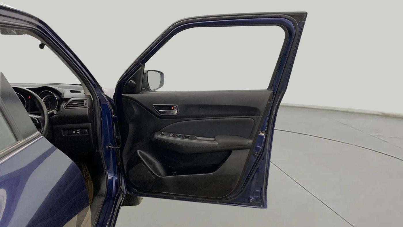 2021 Maruti Swift VXI, Petrol, Manual, 28,489 km, RHS Front Door