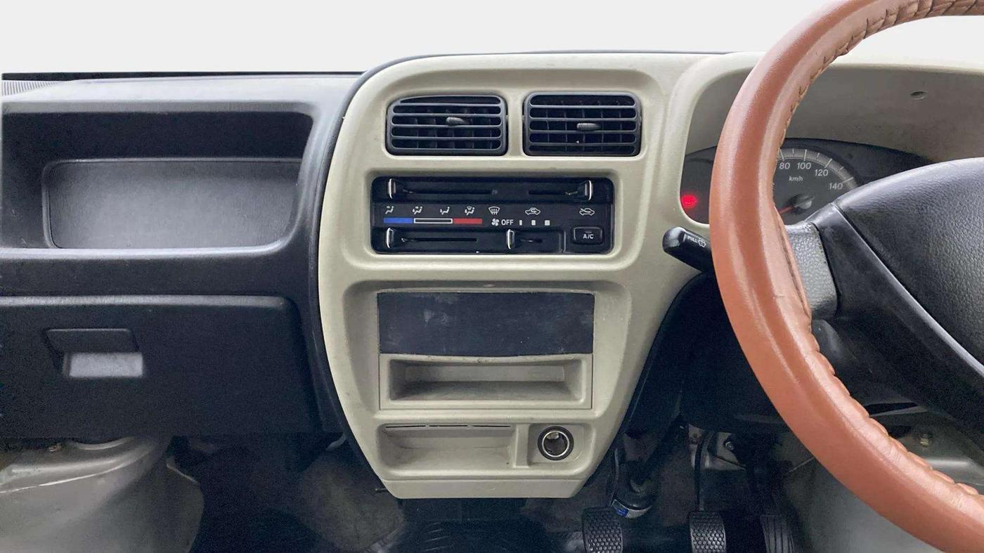 2020 Maruti Eeco 5 STR WITH A/C+HTR, Petrol, Manual, 60,827 km, Air Conditioner