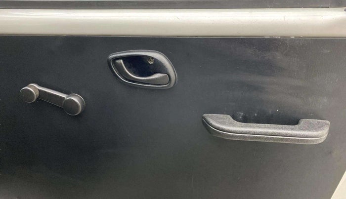 2020 Maruti Eeco 5 STR WITH A/C+HTR, Petrol, Manual, 60,827 km, Driver Side Door Panels Control