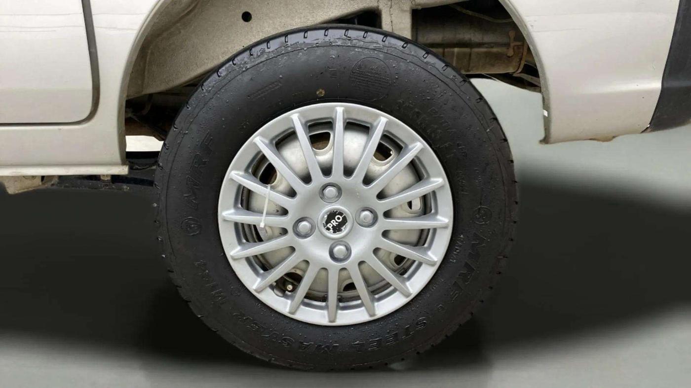 2020 Maruti Eeco 5 STR WITH A/C+HTR, Petrol, Manual, 60,827 km, Left Rear Wheel