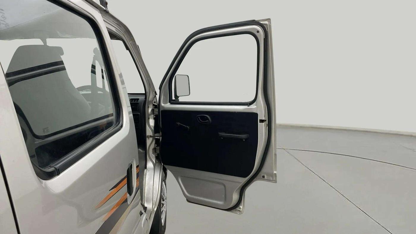 2020 Maruti Eeco 5 STR WITH A/C+HTR, Petrol, Manual, 60,827 km, RHS Front Door