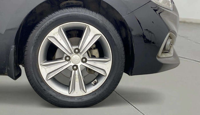 2018 Hyundai Verna 1.6 VTVT SX O, Petrol, Manual, 41,713 km, Right Front Wheel