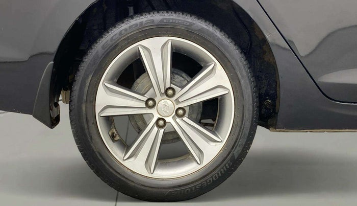 2018 Hyundai Verna 1.6 VTVT SX O, Petrol, Manual, 41,713 km, Right Rear Wheel