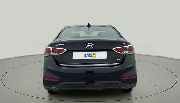 2018 Hyundai Verna 1.6 VTVT SX O, Petrol, Manual, 41,713 km, Back/Rear