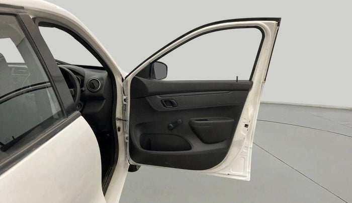 2016 Renault Kwid RXL, Petrol, Manual, 31,226 km, RHS Front Door