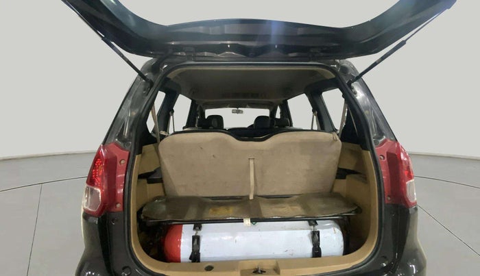 2016 Maruti Ertiga VXI CNG, CNG, Manual, 15,185 km, Boot Inside