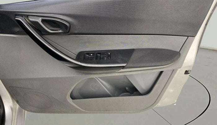 2018 Tata TIGOR XT PETROL, Petrol, Manual, 62,309 km, Driver Side Door Panels Control