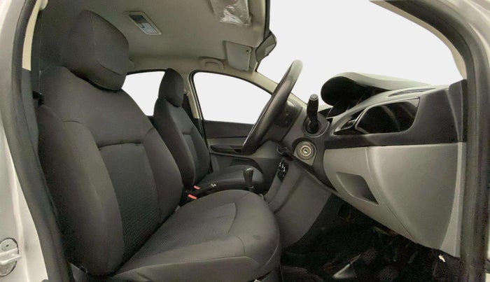 2018 Tata TIGOR XT PETROL, Petrol, Manual, 62,309 km, Right Side Front Door Cabin