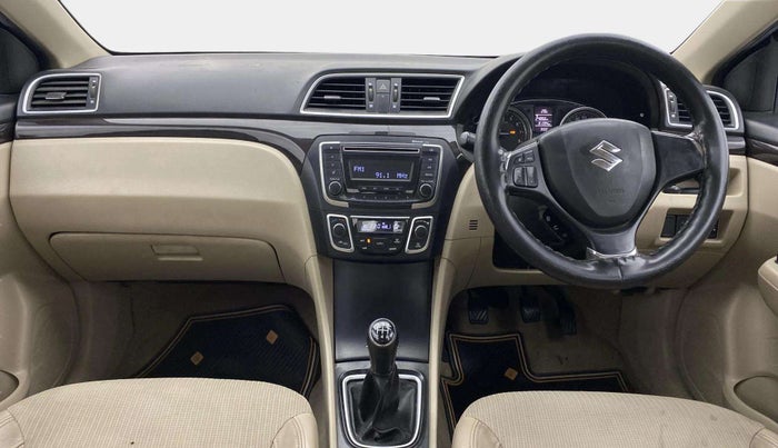 2017 Maruti Ciaz ZETA 1.4  MT PETROL, Petrol, Manual, 81,393 km, Dashboard