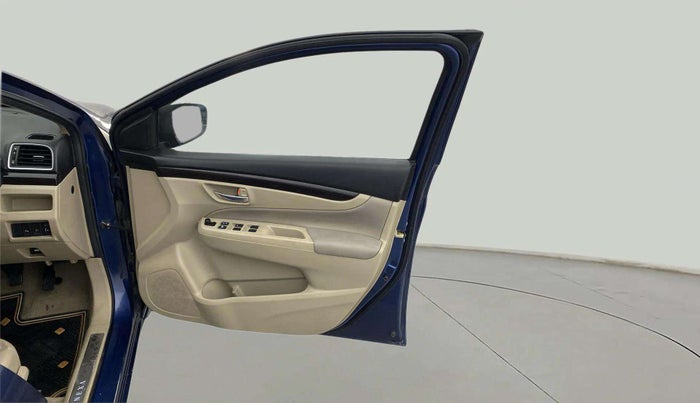2017 Maruti Ciaz ZETA 1.4  MT PETROL, Petrol, Manual, 81,393 km, RHS Front Door