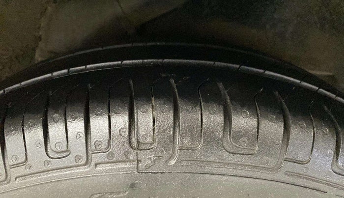 2014 Hyundai i10 MAGNA 1.1, Petrol, Manual, 75,751 km, Left Rear Tyre Tread