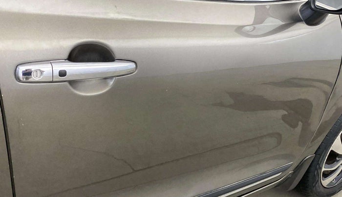 2021 Maruti Baleno ZETA PETROL 1.2, Petrol, Manual, 62,758 km, Driver-side door - Minor scratches