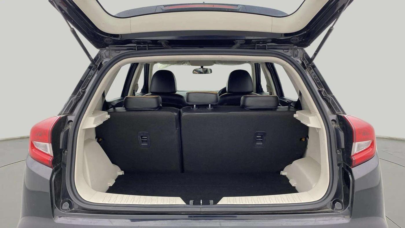 2019 Mahindra XUV300 W6 1.5 DIESEL, Diesel, Manual, 39,545 km, Boot Open Zoomed View