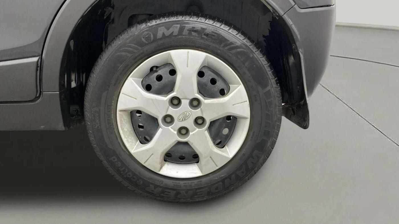 2019 Mahindra XUV300 W6 1.5 DIESEL, Diesel, Manual, 39,545 km, Left Rear Wheel