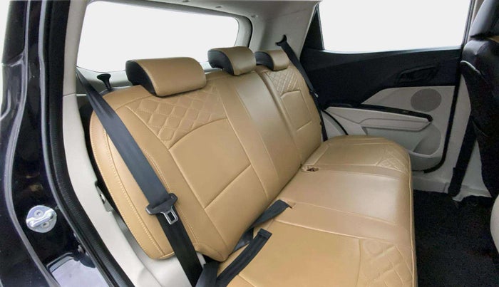 2019 Mahindra XUV300 W6 1.5 DIESEL, Diesel, Manual, 39,526 km, Right Side Rear Door Cabin