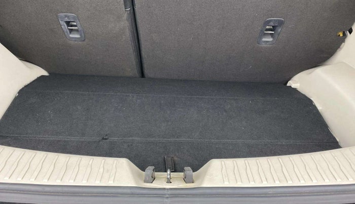 2019 Mahindra XUV300 W6 1.5 DIESEL, Diesel, Manual, 39,526 km, Boot Inside