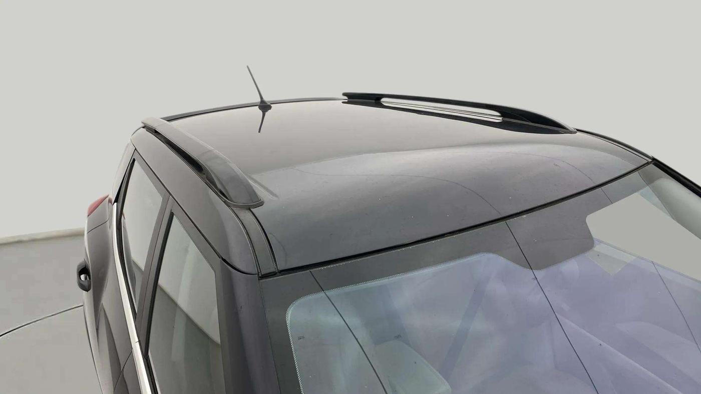 2019 Mahindra XUV300 W6 1.5 DIESEL, Diesel, Manual, 39,545 km, Roof
