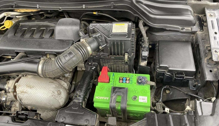 2019 Mahindra XUV300 W6 1.5 DIESEL, Diesel, Manual, 39,526 km, Engine View - Left
