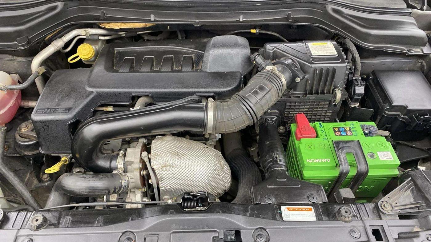 2019 Mahindra XUV300 W6 1.5 DIESEL, Diesel, Manual, 39,545 km, Engine View