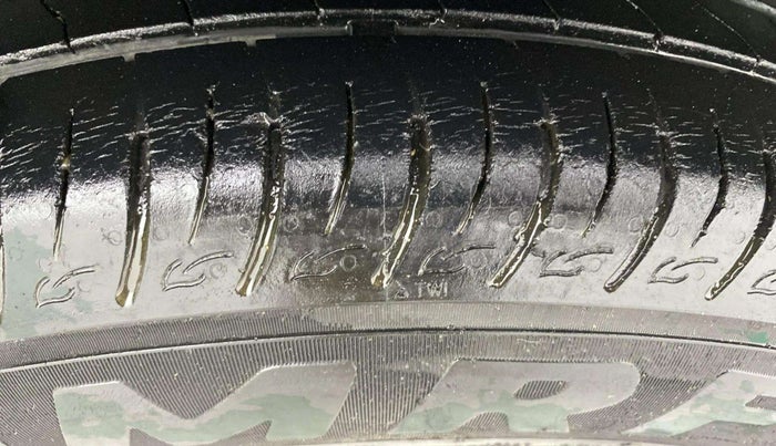2019 Mahindra XUV300 W6 1.5 DIESEL, Diesel, Manual, 39,526 km, Left Rear Tyre Tread