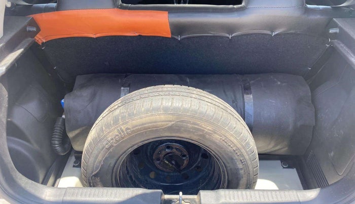 2021 Maruti Swift VXI, CNG, Manual, 49,321 km, Boot Inside
