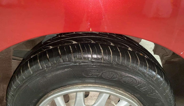 2015 Hyundai Eon ERA +, Petrol, Manual, 16,825 km, Left Rear Tyre Tread