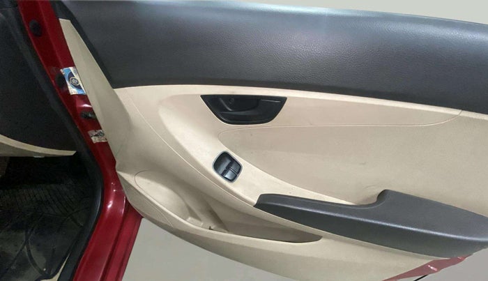 2015 Hyundai Eon ERA +, Petrol, Manual, 16,825 km, Driver Side Door Panels Control