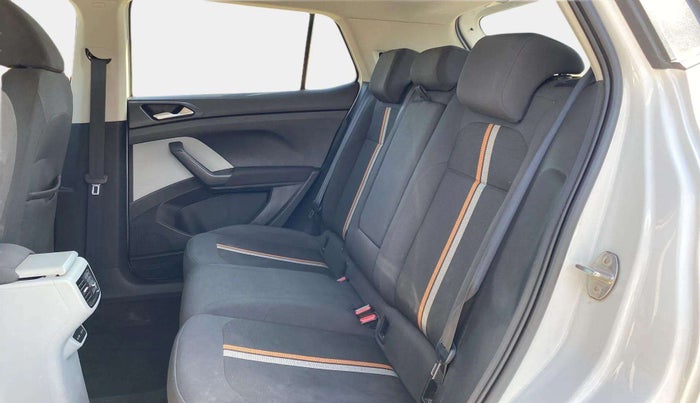 2021 Skoda KUSHAQ AMBITION 1.0L TSI MT, Petrol, Manual, 38,855 km, Right Side Rear Door Cabin
