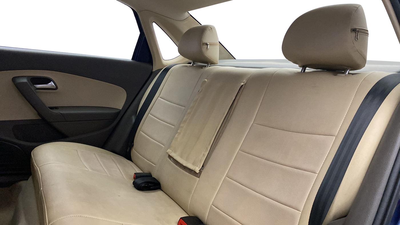 2013 Volkswagen Vento COMFORTLINE DIESEL 1.6, Diesel, Manual, 50 km, Right Side Rear Door Cabin