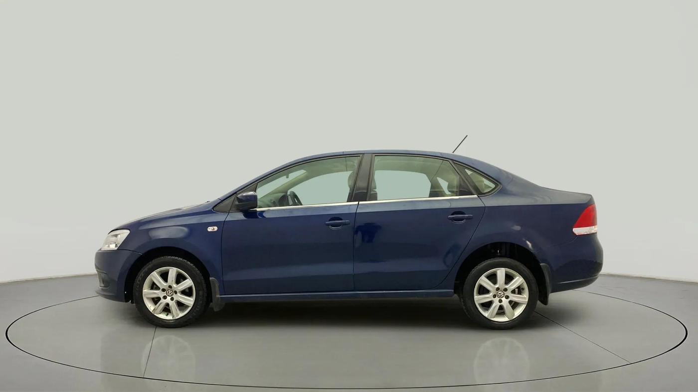 2013 Volkswagen Vento COMFORTLINE DIESEL 1.6, Diesel, Manual, 50 km, Left Side