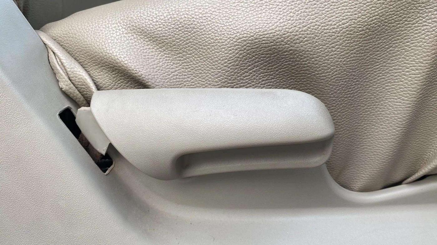 2016 Maruti Celerio VXI AMT, Petrol, Automatic, 37,908 km, Driver Side Adjustment Panel
