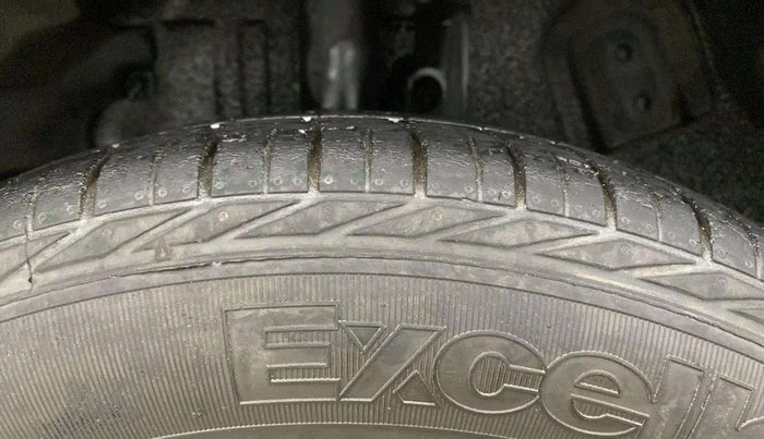 2020 Tata NEXON XZ PLUS PETROL, Petrol, Manual, 39,302 km, Left Front Tyre Tread