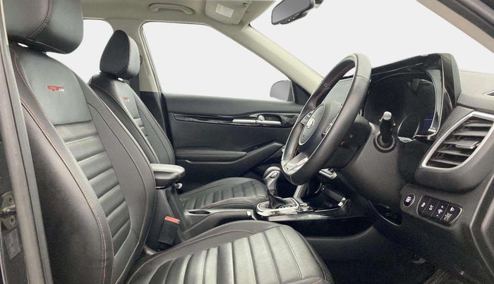 2021 KIA SELTOS GTX PLUS 1.4 PETROL, Petrol, Manual, 30,601 km, Right Side Front Door Cabin