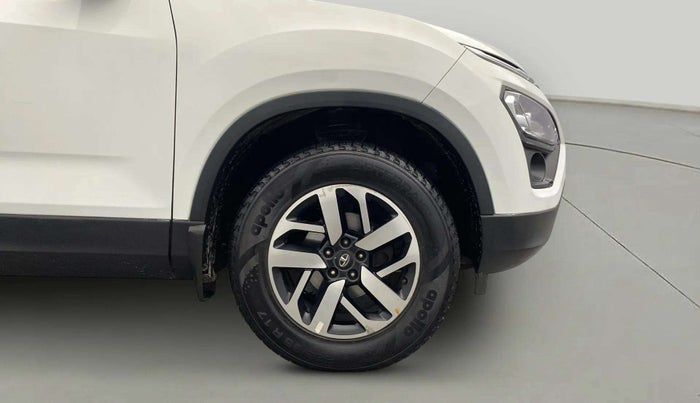 2020 Tata Harrier XZA PLUS 2.0L DUAL TONE, Diesel, Automatic, 92,866 km, Right Front Wheel
