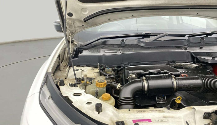 2020 Tata Harrier XZA PLUS 2.0L DUAL TONE, Diesel, Automatic, 92,866 km, Engine View - Right