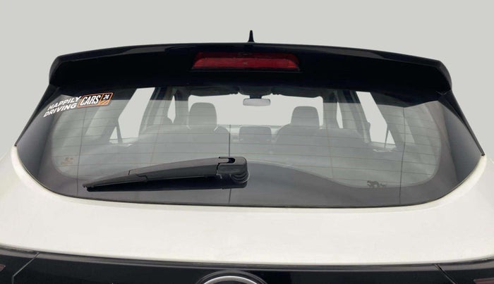 2020 Tata Harrier XZA PLUS 2.0L DUAL TONE, Diesel, Automatic, 92,866 km, Rear Windshield