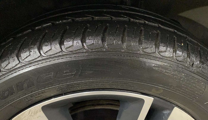 2019 Tata TIGOR XZA PLUS PETROL, Petrol, Automatic, 20,815 km, Right Front Tyre Tread