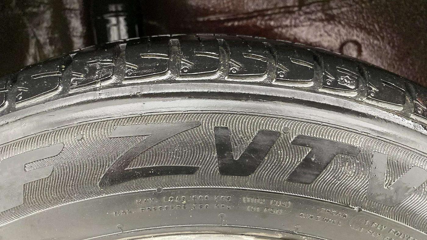 2017 Honda Jazz 1.2L I-VTEC V, Petrol, Manual, 31,328 km, Right Rear Tyre Tread