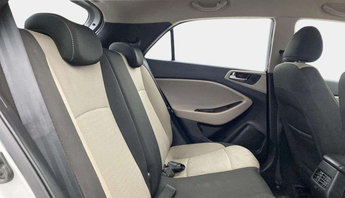 2015 Hyundai Elite i20 ASTA 1.2, Petrol, Manual, 72,428 km, Right Side Rear Door Cabin