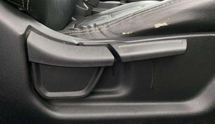 2021 Hyundai Creta E 1.5 PETROL, Petrol, Manual, 34,934 km, Driver Side Adjustment Panel