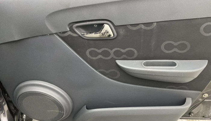 2015 Maruti Alto 800 LXI, Petrol, Manual, 32,841 km, Driver Side Door Panels Control