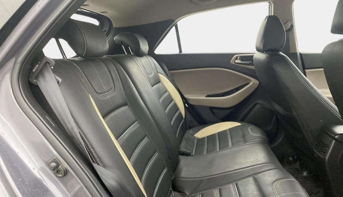 2017 Hyundai Elite i20 ASTA 1.2 (O), Petrol, Manual, 94,956 km, Right Side Rear Door Cabin
