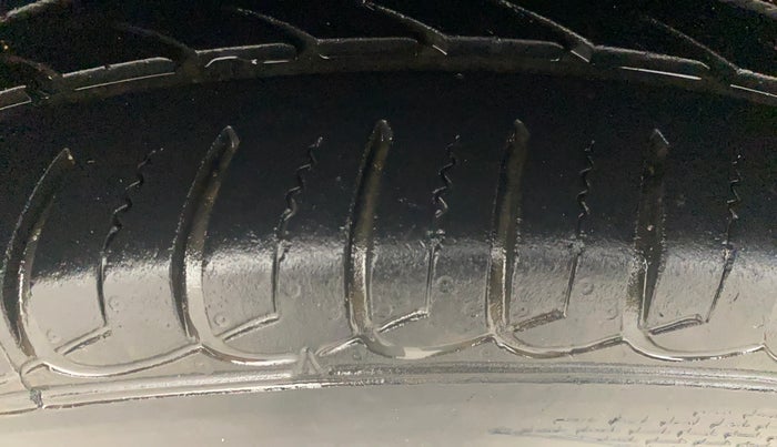 2018 Ford Ecosport TITANIUM + 1.5L PETROL AT, Petrol, Automatic, 39,844 km, Right Rear Tyre Tread