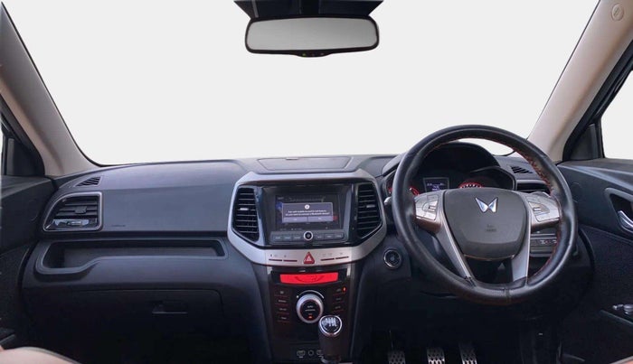 2022 Mahindra XUV300 W8 (O) 1.2 PETROL, Petrol, Manual, 14,260 km, Dashboard