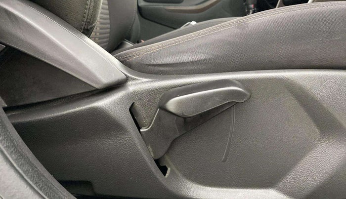 2019 Ford FREESTYLE TITANIUM PLUS 1.2 PETROL, Petrol, Manual, 78,619 km, Driver Side Adjustment Panel