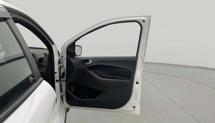2019 Ford FREESTYLE TITANIUM PLUS 1.2 PETROL, Petrol, Manual, 78,619 km, RHS Front Door
